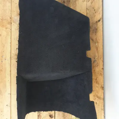 Range Rover Sport II L494 BOCZEK BAGAŻNIKA prawy