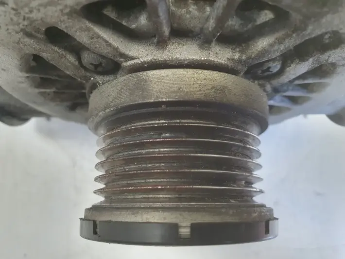 Peugeot 308 1.4 VTi ALTERNATOR V757692180
