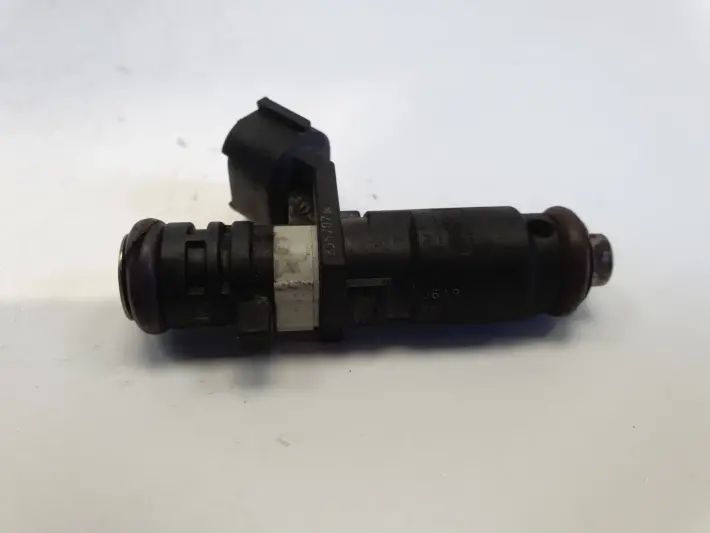 Seat Altea 1.6 8V WTRYSKIWACZ wtrysk 06A906031CM