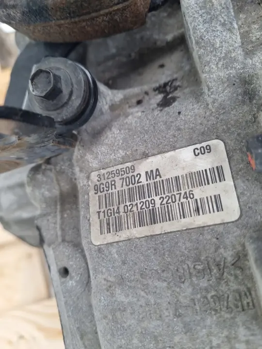 Volvo V70 III 2.4 D5 SKRZYNIA BIEGÓW 9G9R-7002-MA 31259509