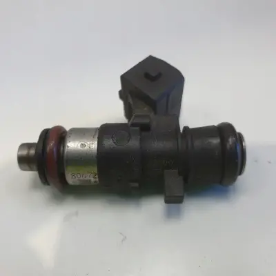 Renault Clio III 1.2 16V WTRYSKIWACZ wtrysk 8200292590