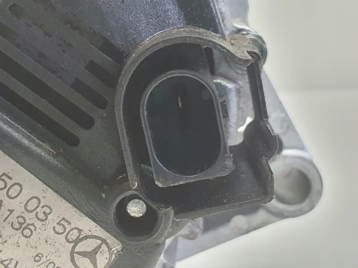 Mitsubishi Colt VI 1.5 DID ALTERNATOR valeo A6391500350 115A