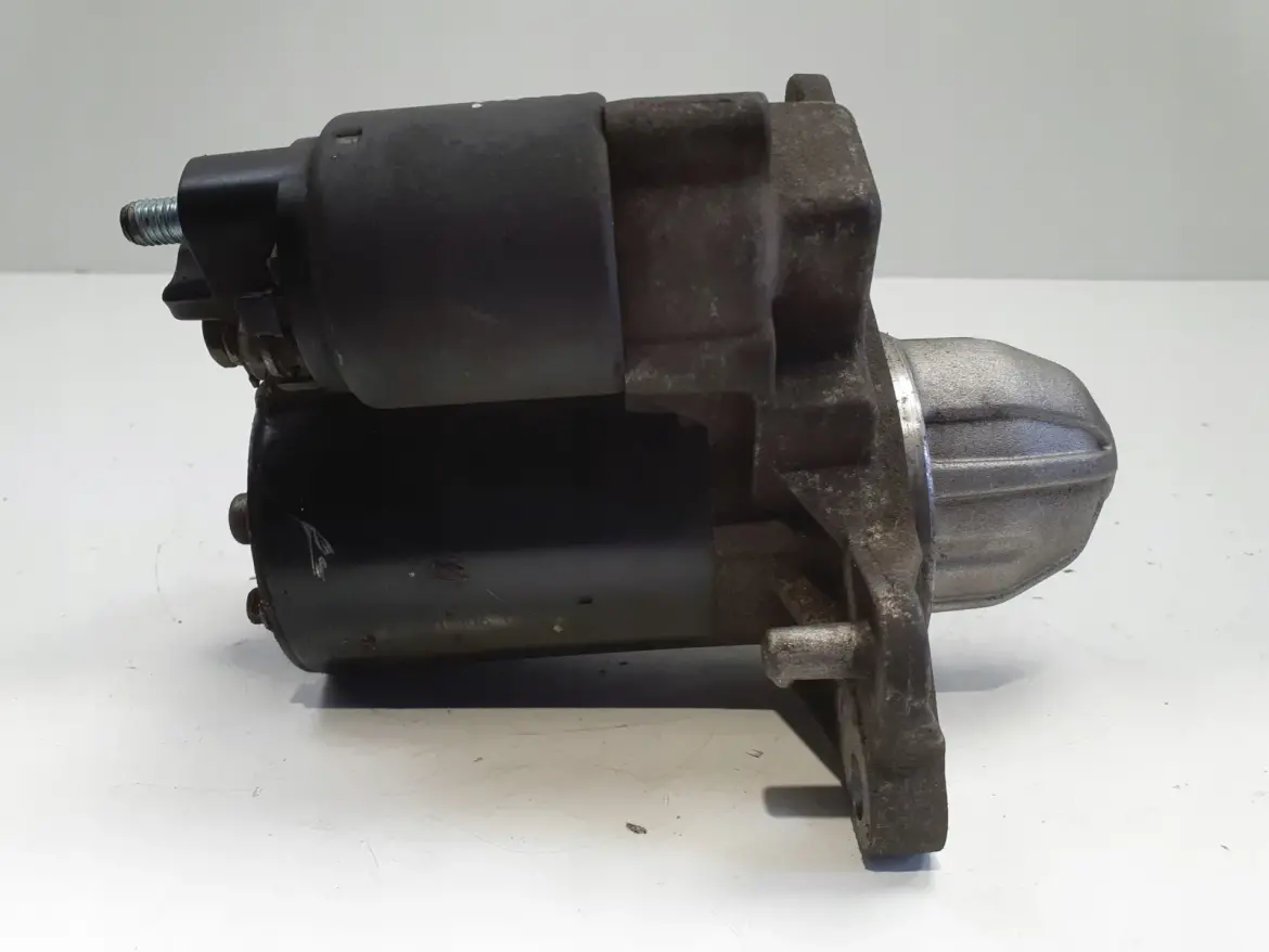 Mini One R50 R53 1.6 16V ROZRUSZNIK bosch 0001106019