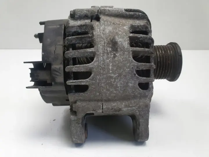 Renault Clio IV 0.9 TCe ALTERNATOR 231000091R 2620644A