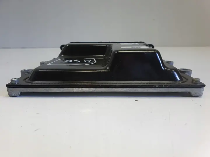 Volvo V40 II 2.0 D STEROWNIK SILNIKA komputer 31312486