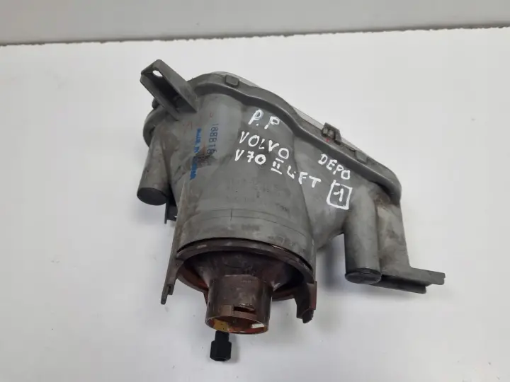 Volvo XC70 I V70 II lift PRAWY PRZEDNI HALOGEN przód pasażera DEPO