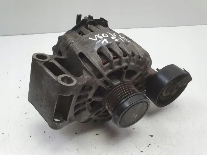 Volvo S60 II V60 1.6 T3 ALTERNATOR valeo 31285436 180A