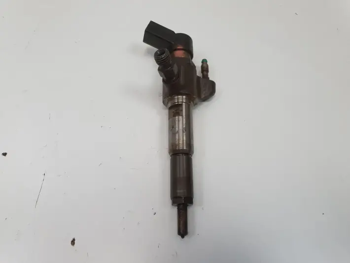 Ford Focus MK3 III 1.6 TDCi WTRYSKIWACZ 9674973080