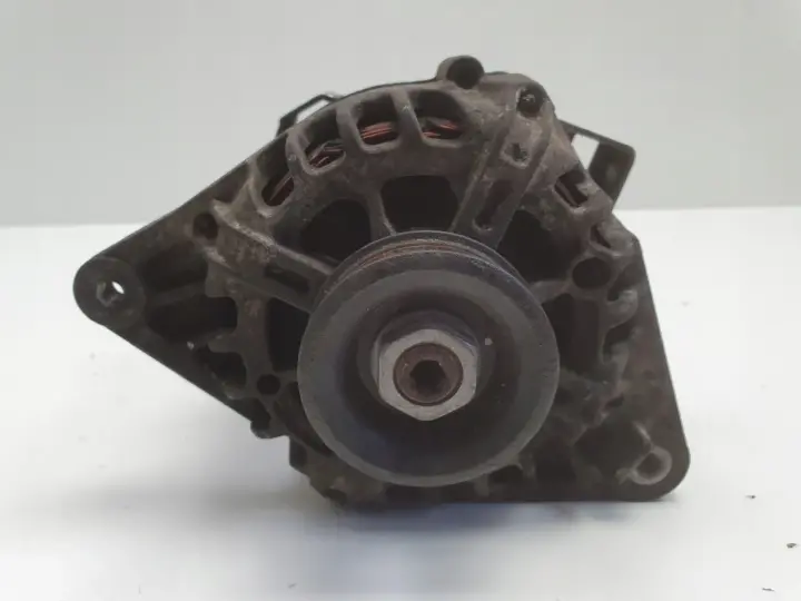Hyundai Coupe II 2.0 16V ALTERNATOR valeo 2655635 90A