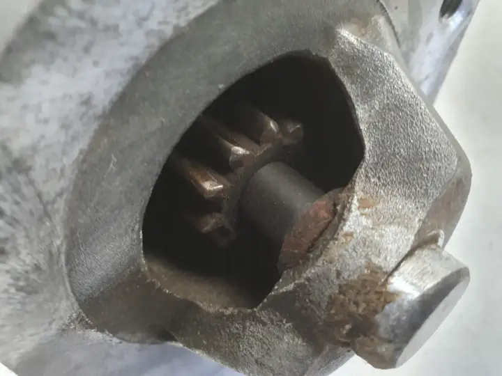 Volvo V70 III S80 II 2.5 T ROZRUSZNIK 31268035 6G9N-11000-JB