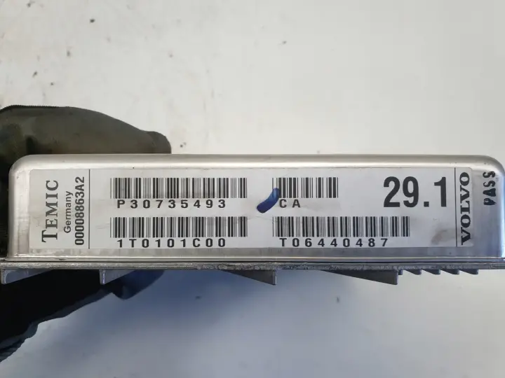 Volvo S60 V70 S80 2.4 D5 KOMPUTER SKRZYNI sterownik P30735493 1T0101C00