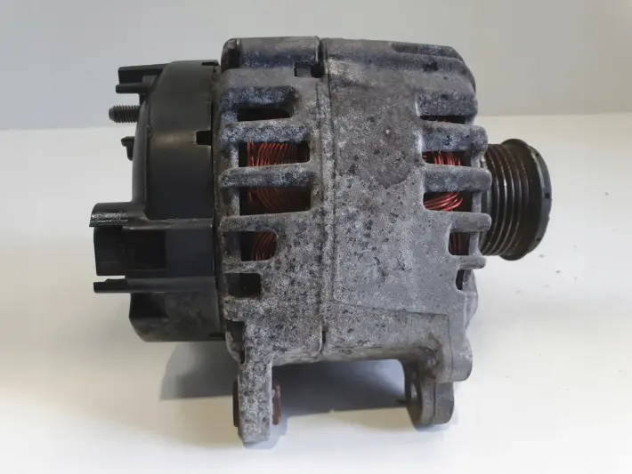 VW Passat B6 1.9 TDI ALTERNATOR Valeo 03L903023E 180A