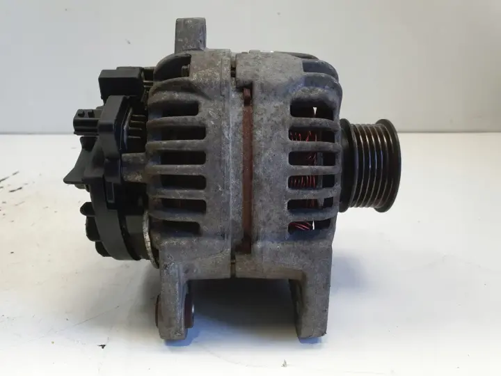 Clio III 1.6 16V ALTERNATOR 0124425034 120A bosch