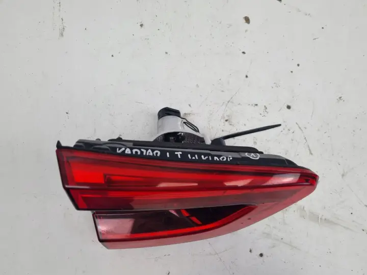 Renault Kadjar TYLNIA TYLNA LAMPA LEWA lewy tył kierowcy w klapę 265550151R