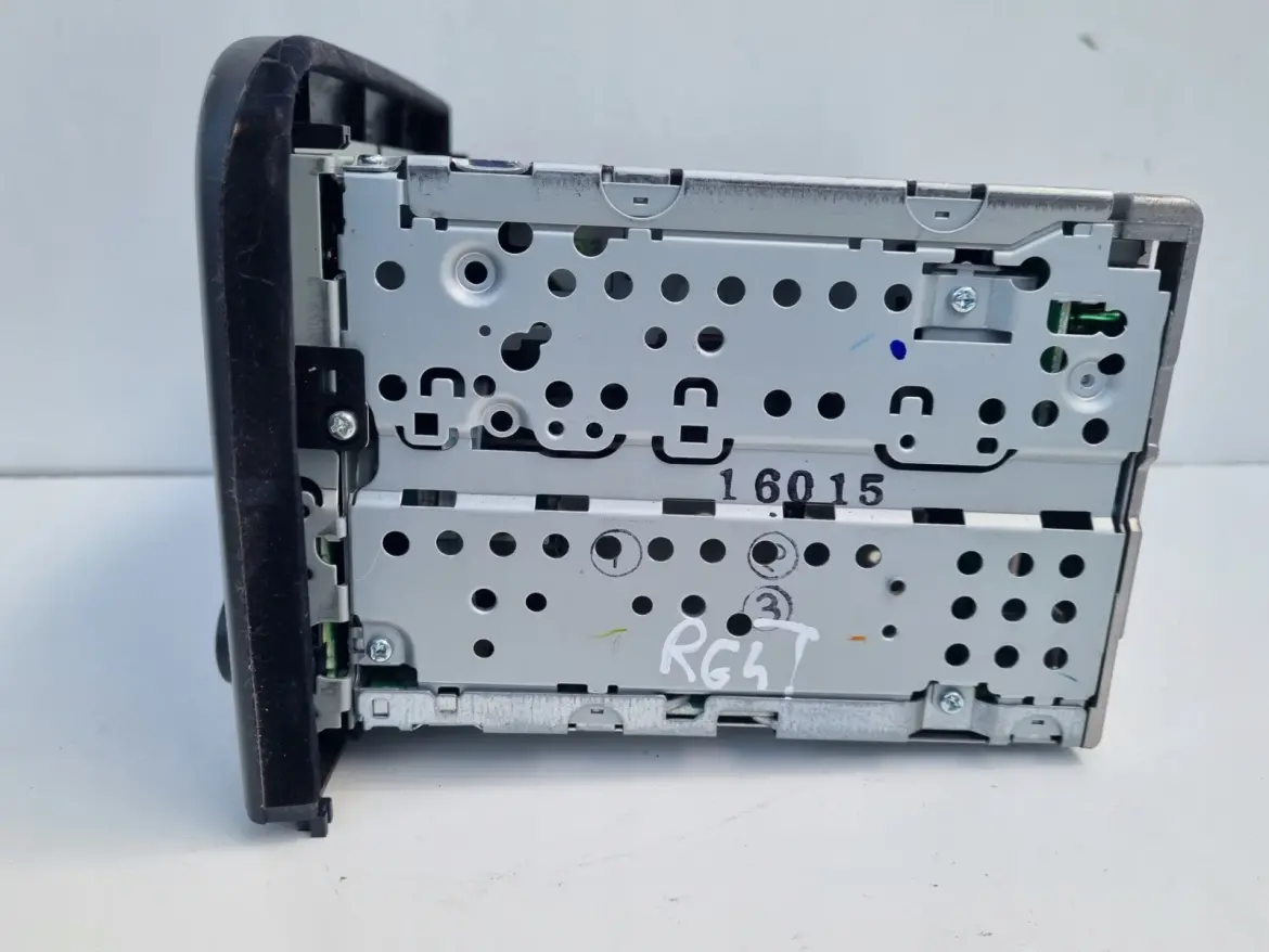 Volvo S60 I XC70 I V70 II RADIOODTWARZACZ CD Radio HU-601 30657634-1