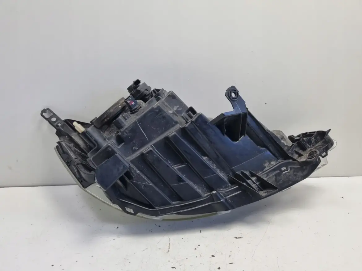 Nissan NV200 NV 200 PRZEDNIA LAMPA LEWA lewy przód EUROPA 26060-BJ10A