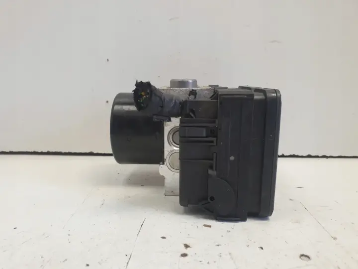 Volvo V70 III XC70 II POMPA ABS hamulcowa 31261142