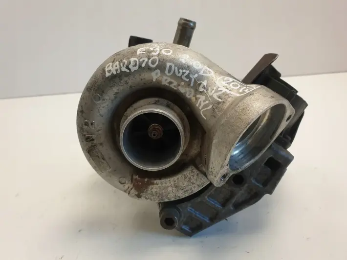 BMW E90 E91 2.0 D TURBOSPRĘŻARKA TURBO