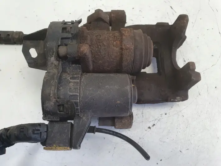 Volvo S90 V90 TYLNY ZACISK HAMULCOWY prawy tył 31687346 31687506