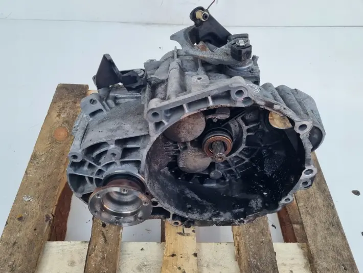Audi A3 II 8P 2.0 TDI MANUALNA SKRZYNIA BIEGÓW manual KNS