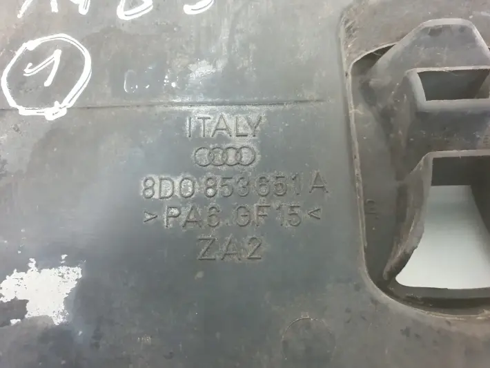 Audi A4 B5 PRZEDNIA ATRAPA grill gril 8D0853651A