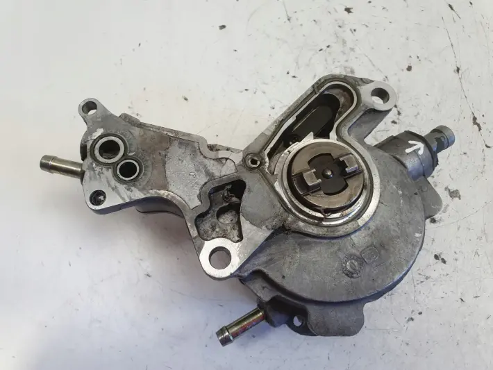 VW Golf V 1.9 TDI POMPA VACUM wakum 038145209A