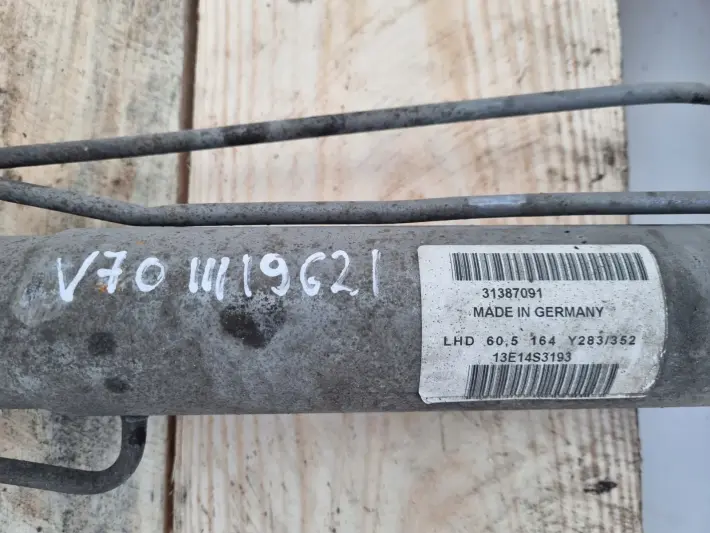 Volvo V60 S60 II MAGLOWNICA przekładnia kierownicza EUROPA 31387091