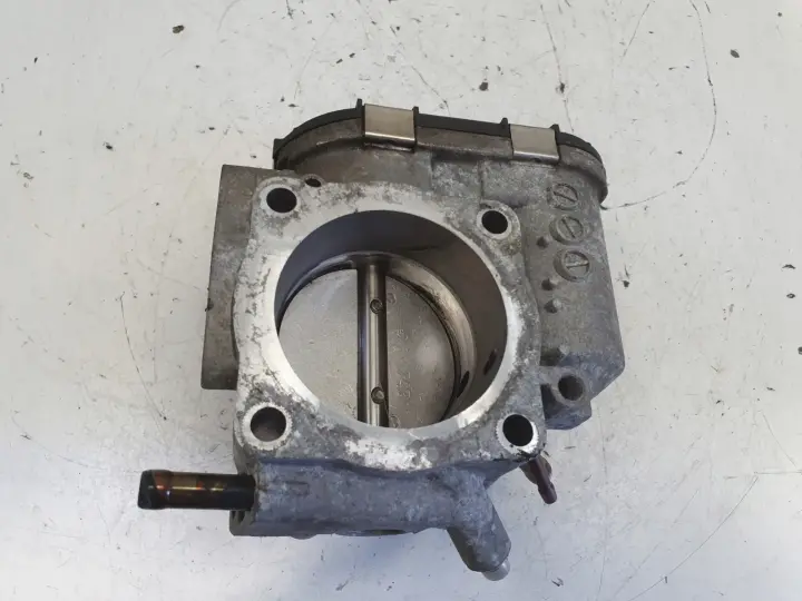 Audi A4 B6 2.0 20V PRZEPUSTNICA 06B133062H 0280750088
