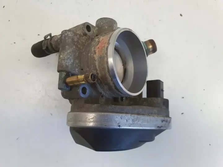 Opel Astra III H 1.6 16V PRZEPUSTNICA 55560398