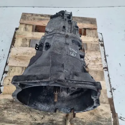 Audi A4 B5 1.8 20v KRZYNIA BIEGÓW DHZ manualna MANUAL