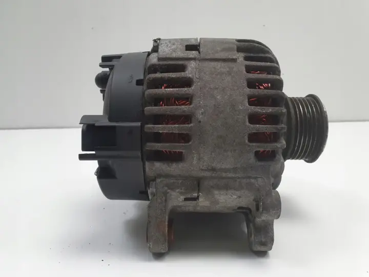 Skoda Octavia II 1.9 TDI ALTERNATOR valeo 06F903023C 140A