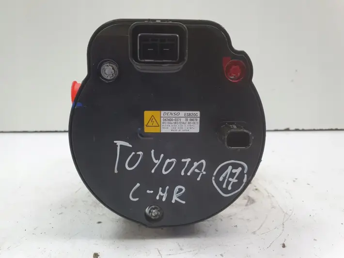 Toyota Prius IV 1.8 SPRĘŻARKA KLIMATYZACJI pompa 042400-0371