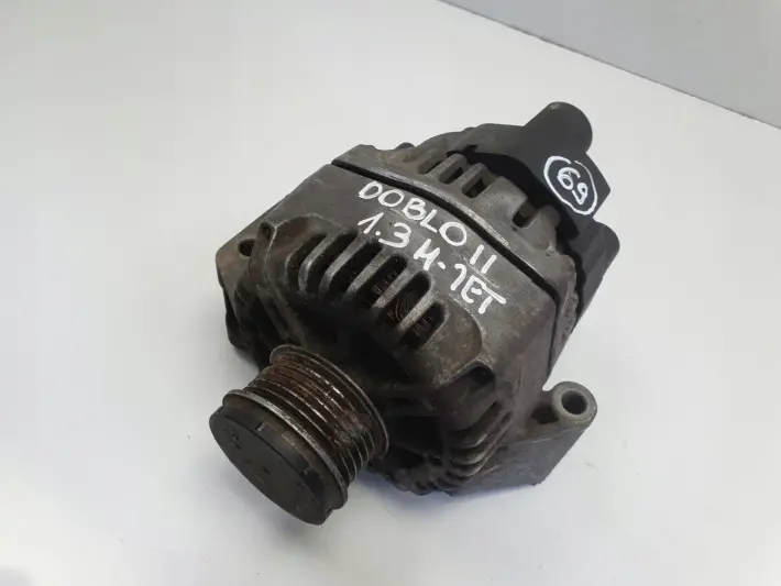 Fiat Doblo II 1.3 M-JET ALTERNATOR 51944878 120A valeo