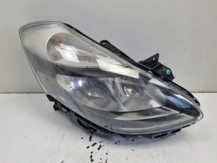 Renault Clio III 09-12r LIFT PRZEDNIA LAMPA PRAWA PRAWY PRZÓD 260107056R