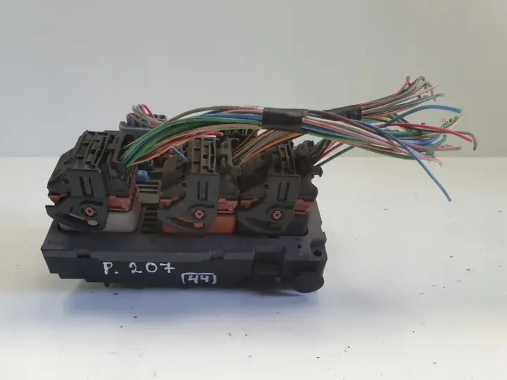 Citroen Berlingo III SKRZYNKA BEZPIECZNIKÓW Moduł BSM 9664706280