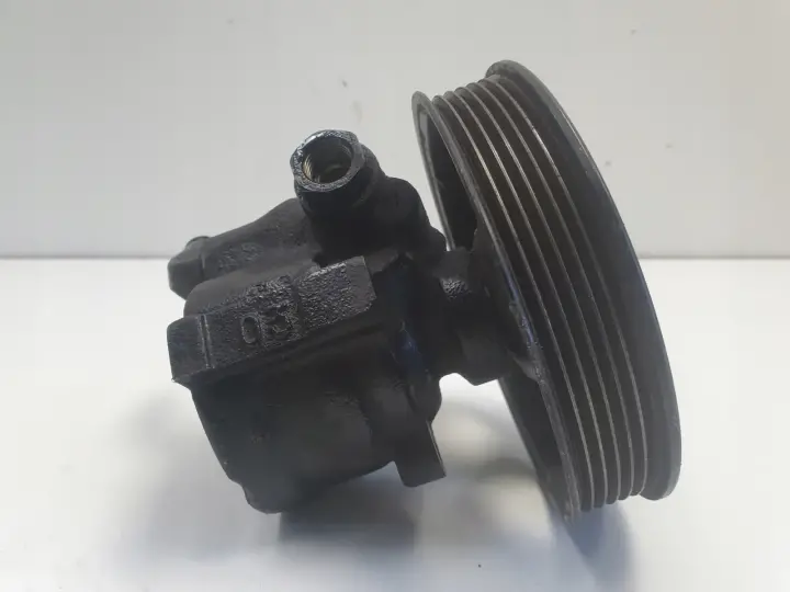 Opel Astra F 1.4 8V POMPA WSPOMAGANIA 90468384