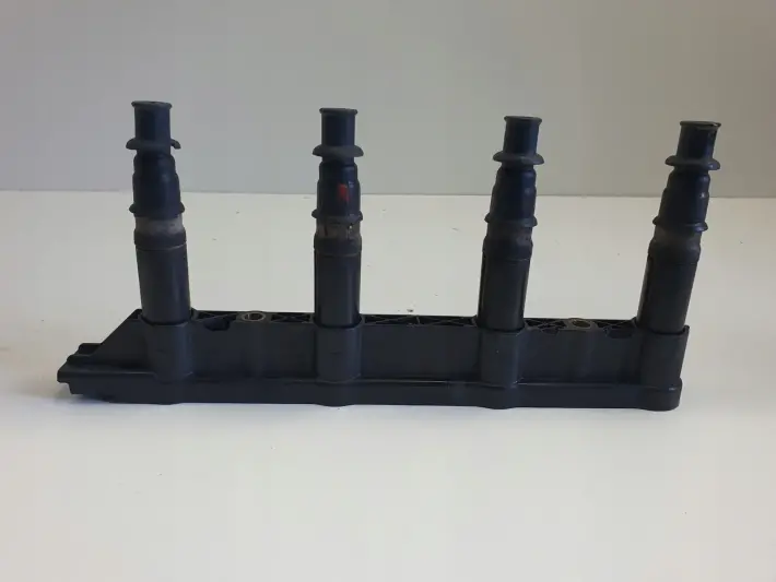 Peugeot 207 1.4 16V CEWKA ZAPŁONOWA delphi 1104091