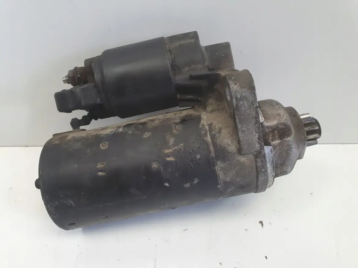 Seat Ibiza III 1.9 TDI ROZRUSZNIK bosch 0001125021 02T911023C
