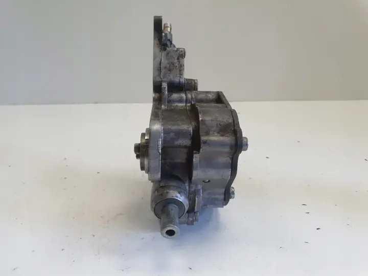 Audi A4 B5 B6 B7 A6 C5 1.9 TDI POMPA VACUM wakum 038145209A