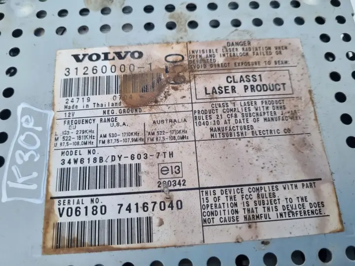 Volvo S60 I XC70 I V70 II lift RADIOODTWARZACZ CD Radio 3126000-1 HU-650