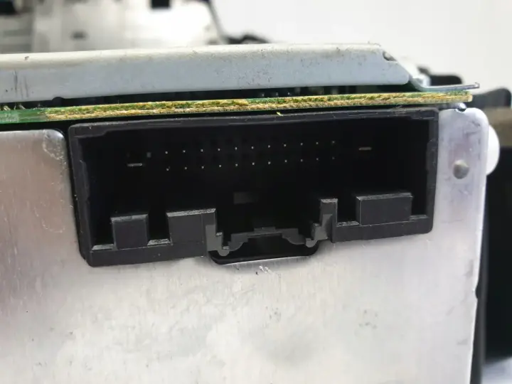 Ford Fiesta MK7 VII Lift RADIOODTWATRZACZ Panel