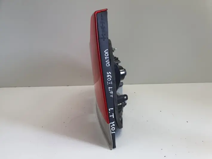 VOLVO S60 I LIFT 04-10r TYLNIA LAMPA LEWA LEWY TYŁ