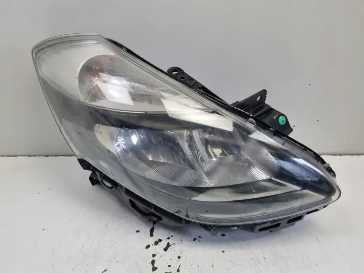 Renault Clio III 09-12r LIFT PRZEDNIA LAMPA PRAWA PRAWY PRZÓD 260107056R
