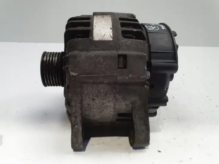 Renault Master II 2.5 DCI ALTERNATOR SG12B122