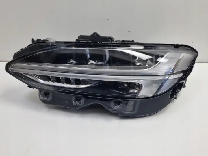 Volvo S90 V90 II PRZEDNIA LAMPA LEWA lewy przód FULL LED EUROPA 32228676