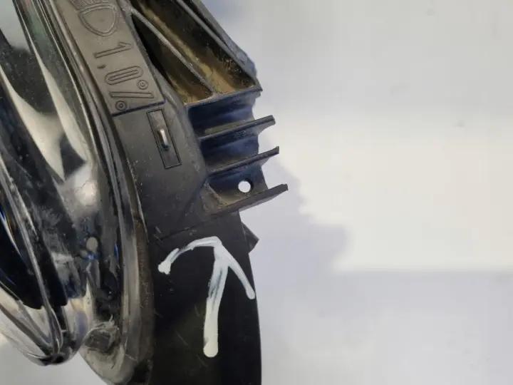 Renault Kadjar PRZEDNIA LAMPA LEWA lewy przód LED EUROPA 260600479R