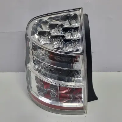 Toyota Prius II 03-09r TYLNA LAMPA LEWA lewy tył kierowcy STANLEY 47-14L