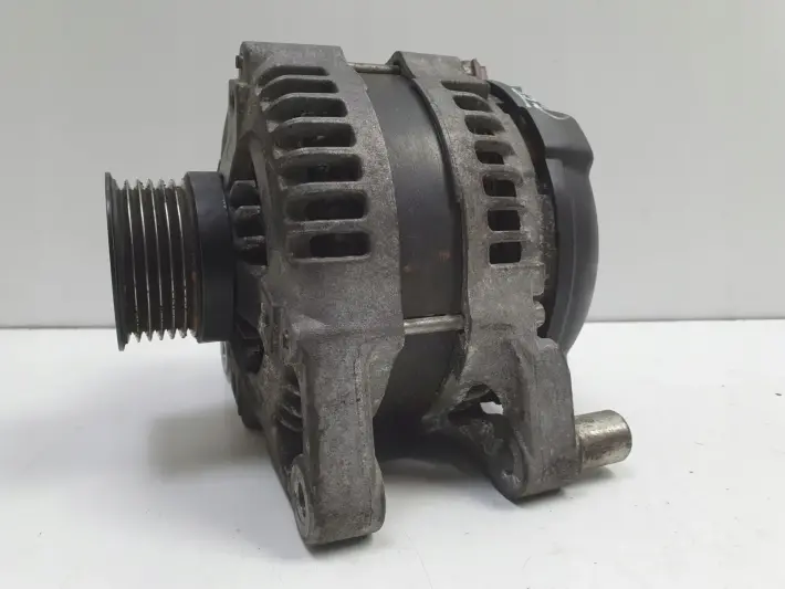 Volvo S40 II V50 2.0 D ALTERNATOR 3M5T-10300-YE
