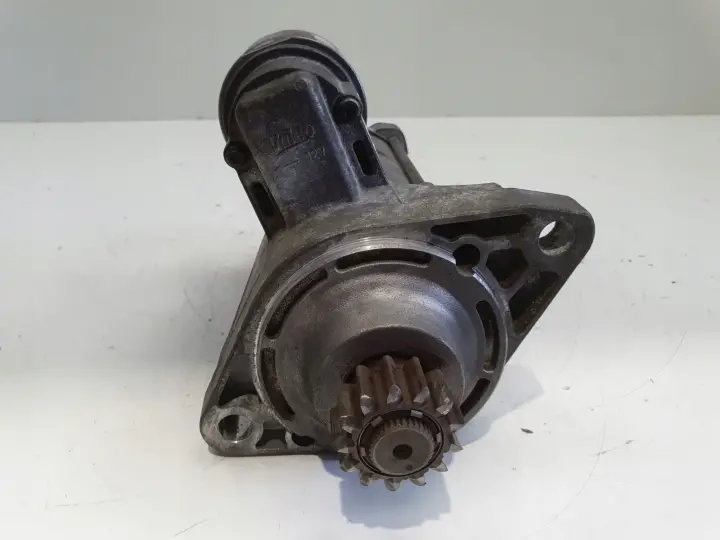 VW Passat B7 2.0 TDI ROZRUSZNIK valeo 02E911023Q