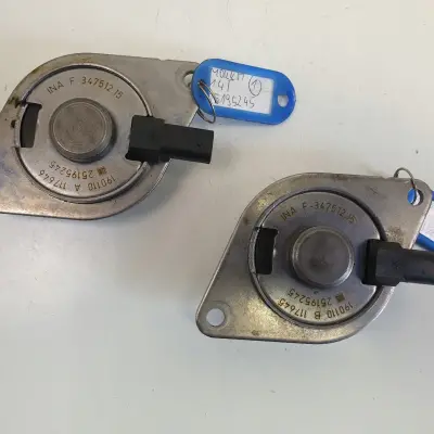 Opel Mokka 1.6 16V CZUJNIK WAŁKA ROZRZĄDU 25195245